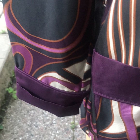 Banana Republic silk blazer - Picture 3 of 5